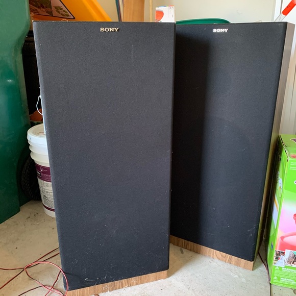 Old school stereo w/ vinyl CD player and speakers - Picture 1 of 3